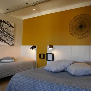 Le Sommeil Des Fees Bed & Breakfast