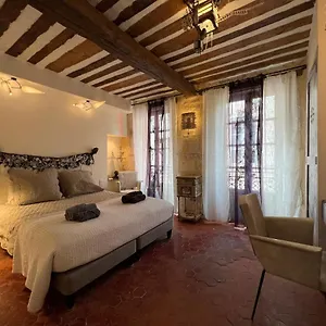 Le Regardeur Bed & Breakfast