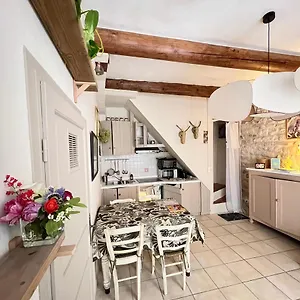 A St Remy Petite Maison Au Coeur Du Village Holiday home