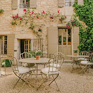 La Maison Du Village Guest house